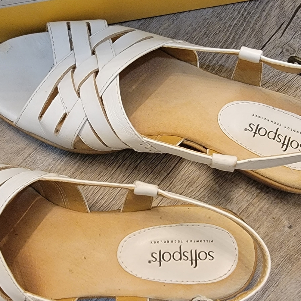 Softspots Honora white 7.5 M shoe - Picture 2 of 6